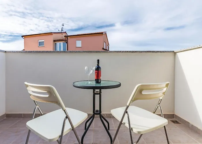 펜션 Stunning In Skatari With Wifi *