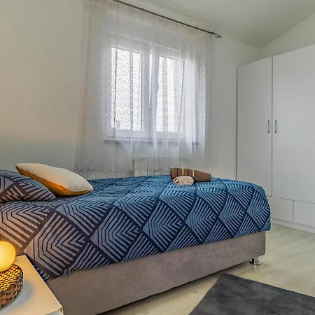 Lovely In Skatari With Kitchen Holiday home