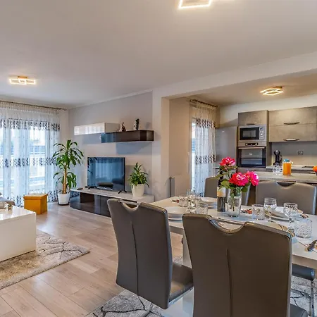 Lovely In Skatari With Kitchen Holiday home *