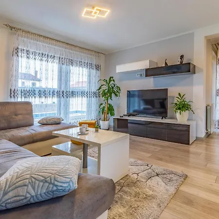 Lovely In Skatari With Kitchen Holiday home *